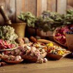 Soluții naturale pentru confort digestiv: ingrediente recomandate în orice sezon