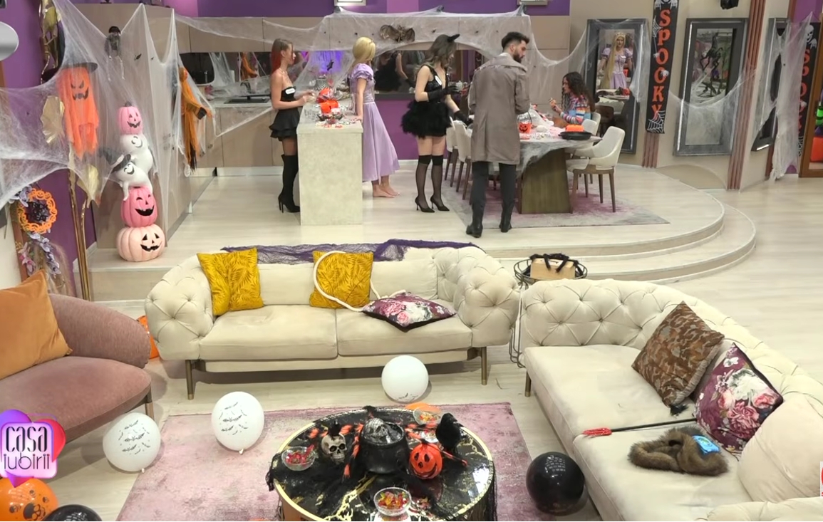 Casa iubirii episodul 293 gala partea 1 de pe 31 Octombrie 2026. Daniela, acuzata de Valentin ca inventeaza tot felul de povesti doar ca sa-l denigreze! Casa iubirii episodul 293 gala partea 1 de pe 31 Octombrie 2026. Daniela, acuzata de Valentin ca inventeaza tot felul de povesti doar ca sa-l denigreze!